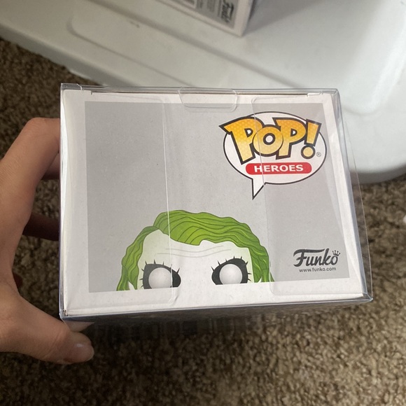 The joker dark knight funko pop - Picture 2 of 6